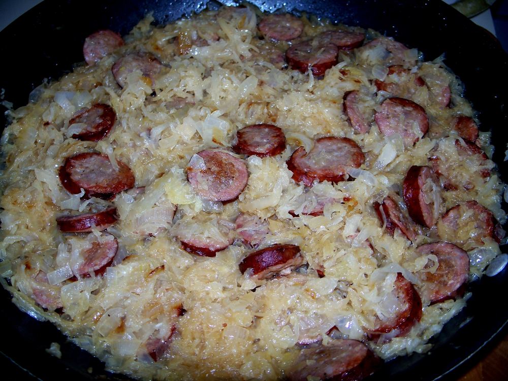 pix-2008-polish-sausage-with-sweet-and-sour-kraut